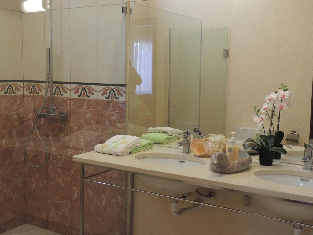 Studio Flat With Pool Funchal  Zimmer foto